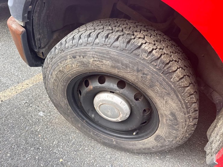 2017-ford-f150-xl-image-7