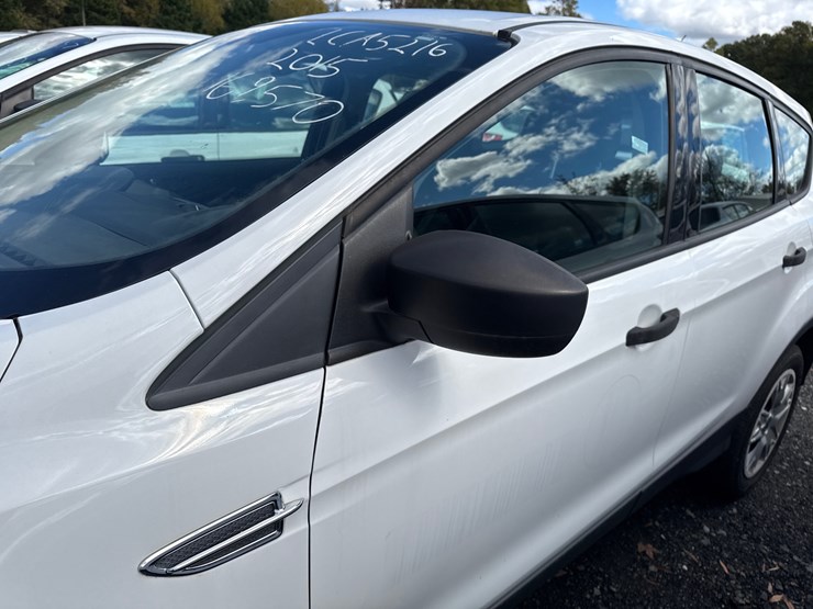 2015-ford-escape-image-36