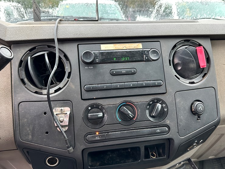 2008-ford-f250-xl-image-85