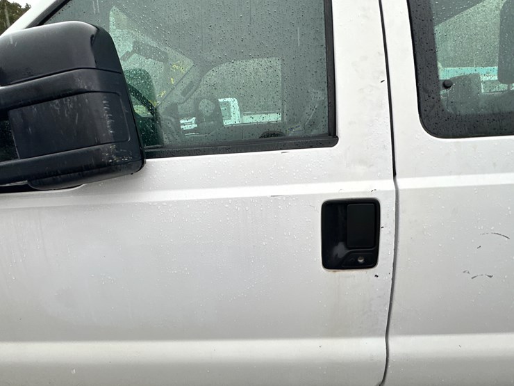 2012-ford-f250-xl-image-52