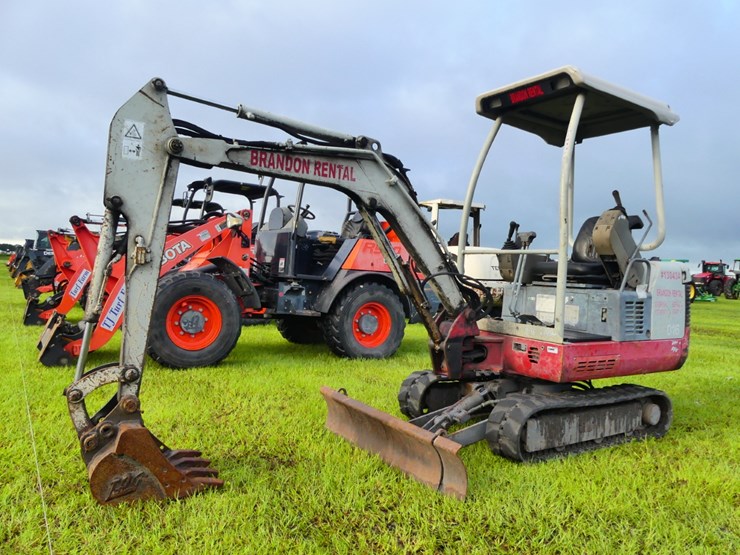 takeuchi-tb016-image-1