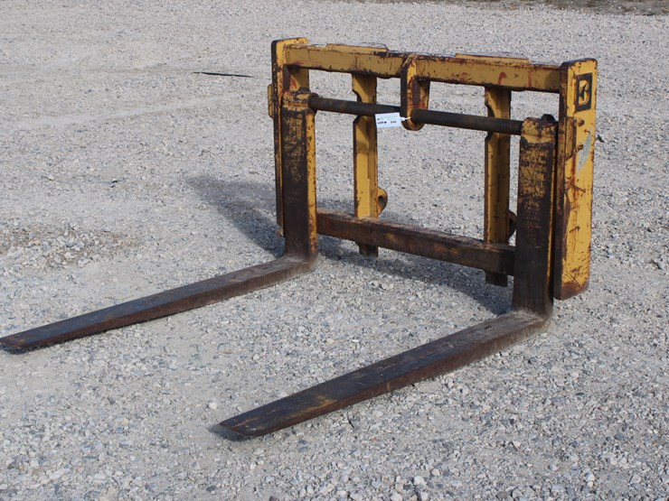 caterpillar-930-image-1