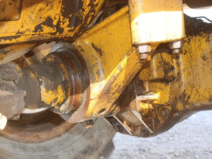 caterpillar-930-image-69