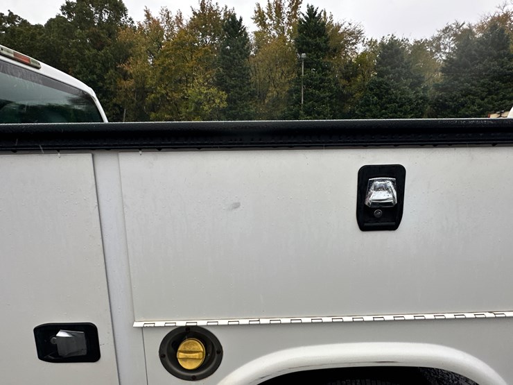 2016-ford-f250-xl-image-60