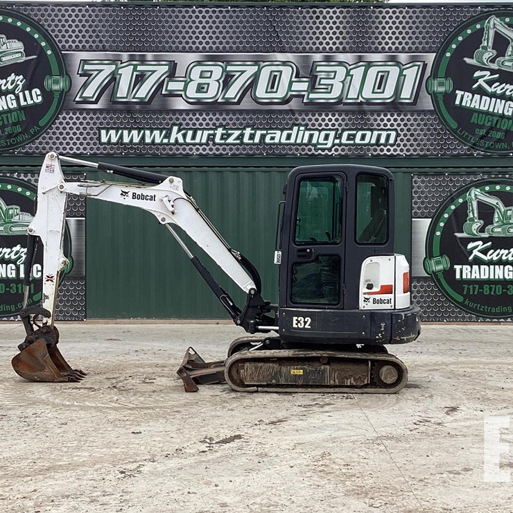 2014 BOBCAT E32