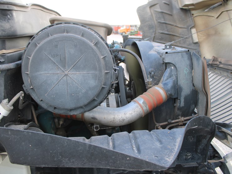 2004-international-durastar-4300-image-108