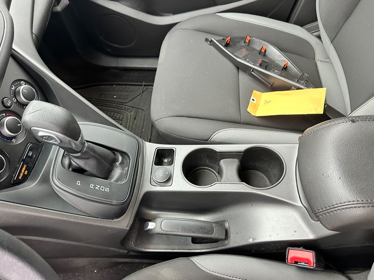 2016-ford-escape-image-65