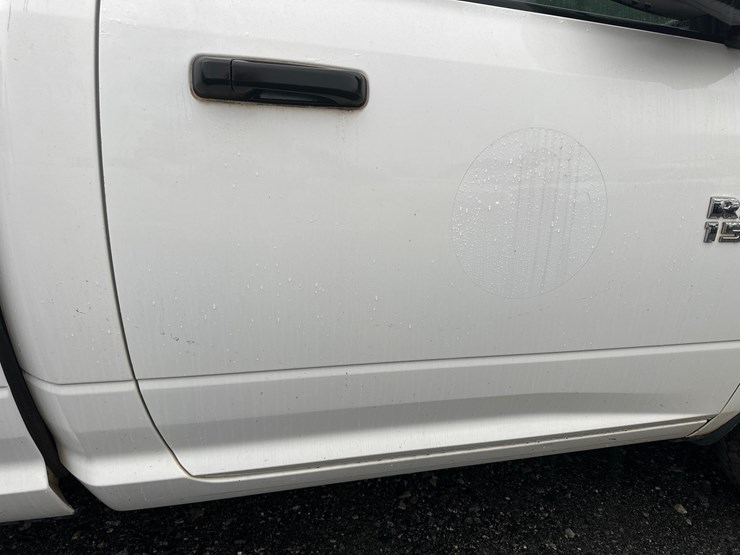 2015-dodge-ram-1500-image-15