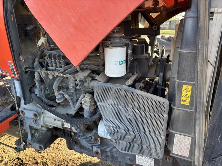 2006-kubota-m6040-image-44