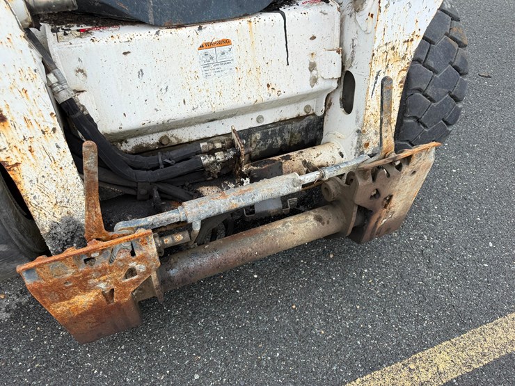 2016-bobcat-s650-image-6