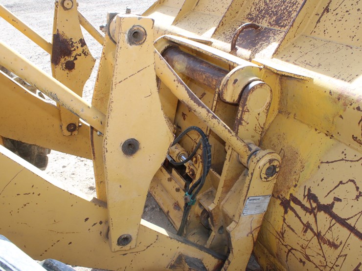 caterpillar-930-image-65