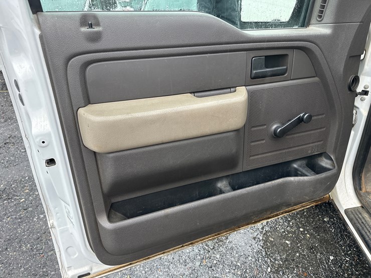 2009-ford-f150-image-28