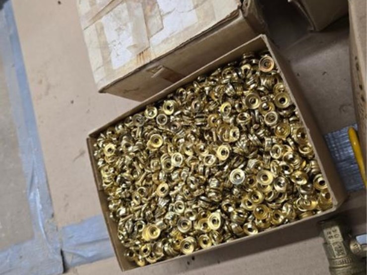 #2719-•-regulators,-screws,-&-bits-image-6