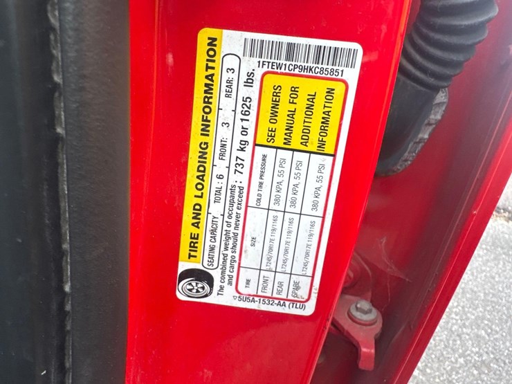 2017-ford-f150-xl-image-20