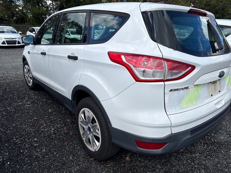 2015-ford-escape-image-37