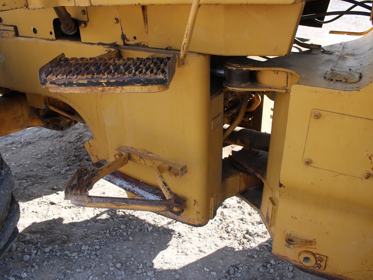 caterpillar-930-image-56