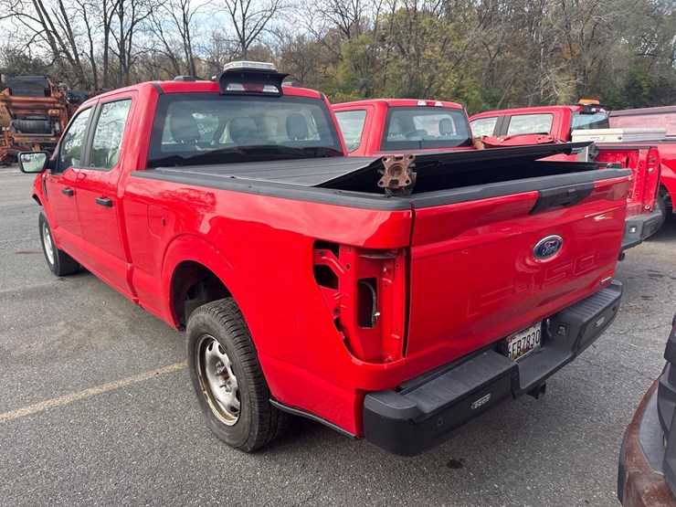 2022-ford-f150-xl-image-4