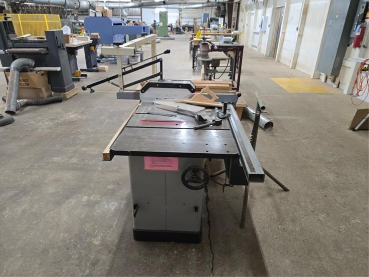 #2728-•-delta-unisaw-table-saw-image-5