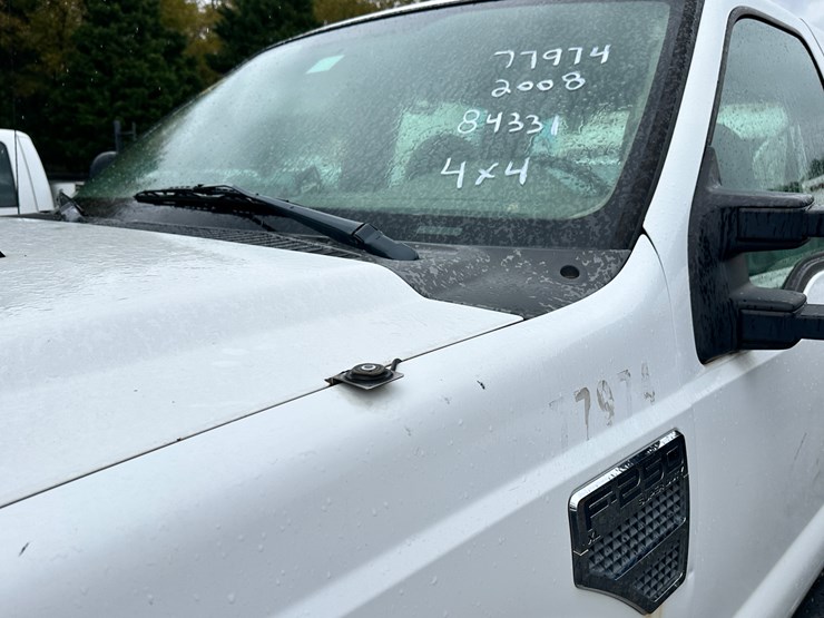 2008-ford-f250-xl-image-40