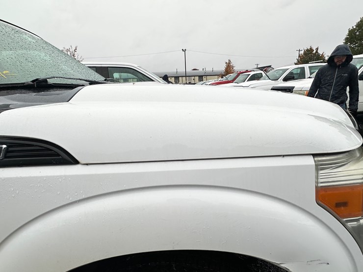 2012-ford-f250-xl-image-28