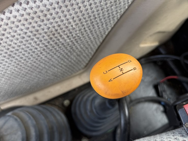 2017-john-deere-6120e-image-18