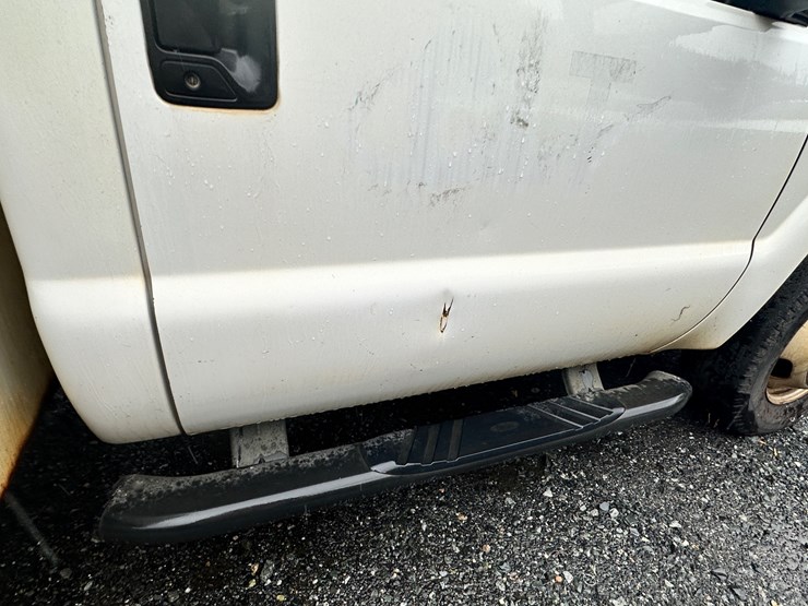 2014-ford-f350-xl-image-23