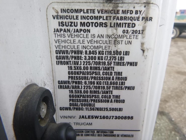 2018-isuzu-nrr-image-22