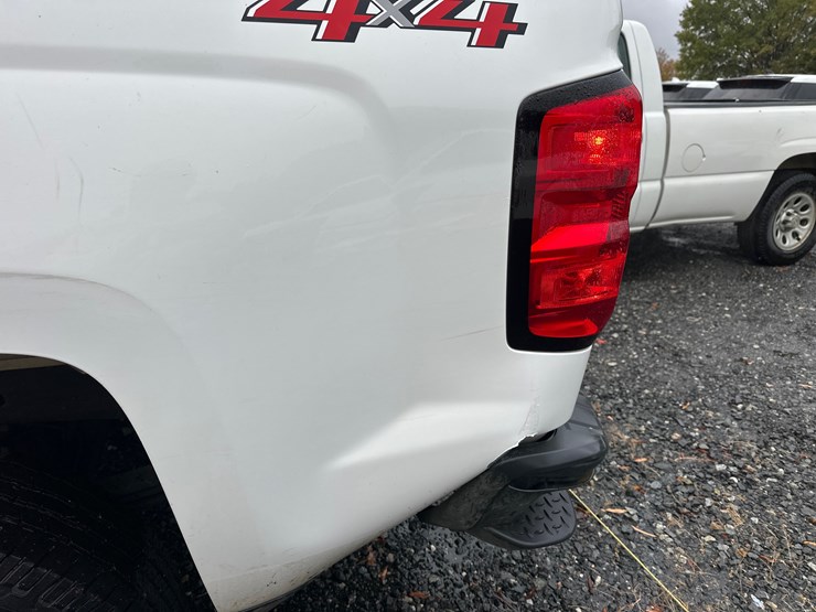 2018-chevrolet-k1500-image-34