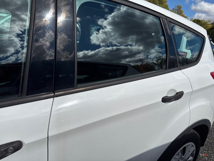 2016-ford-escape-image-38