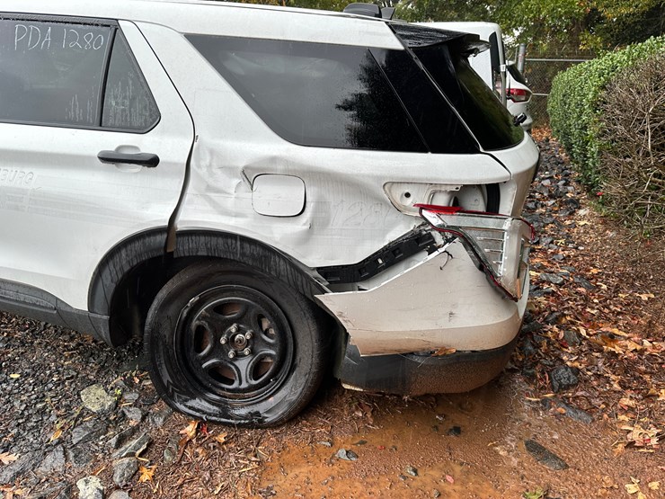 2021-ford-explorer-image-10