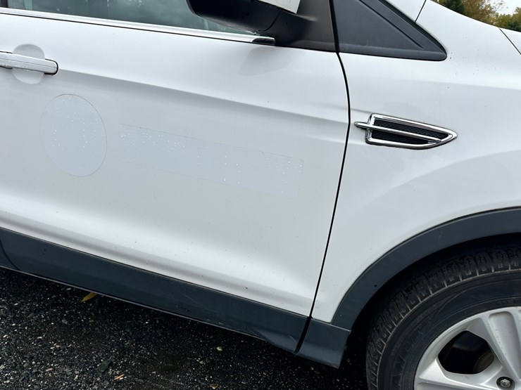 2014-ford-escape-image-19