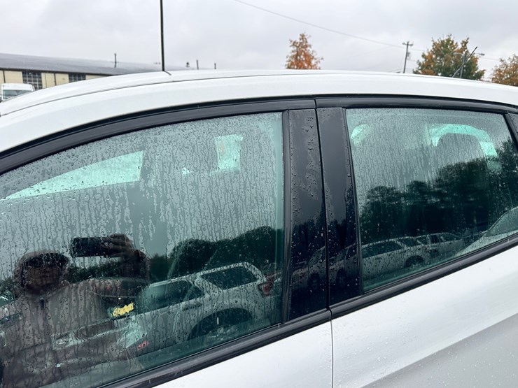 2016-ford-escape-image-44