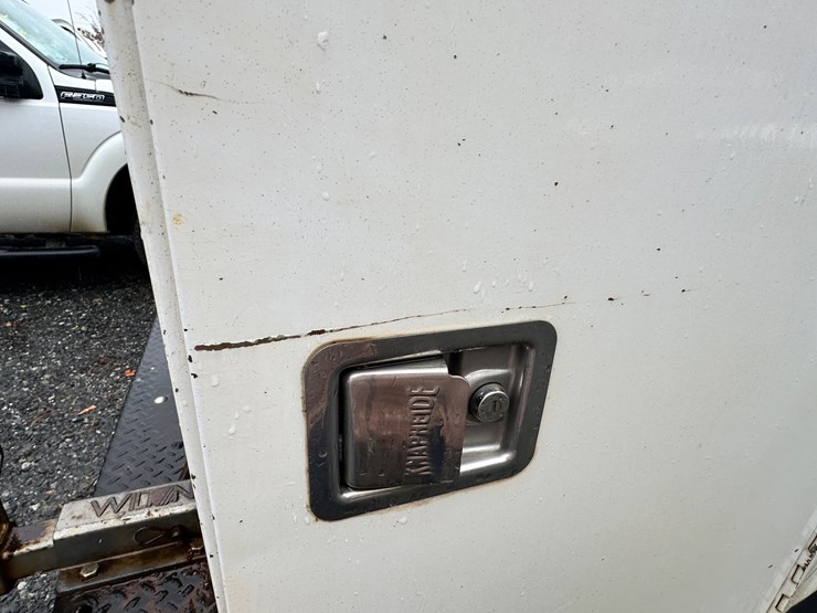 2014-ford-f350-xl-image-12