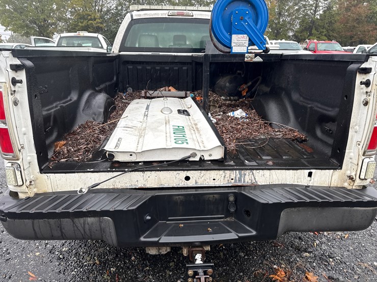 2011-ford-f150-xl-image-5