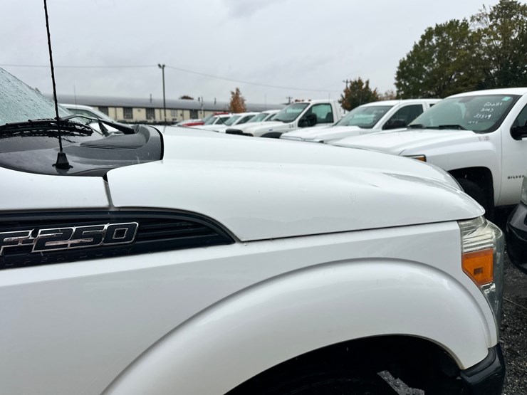 2016-ford-f250-xl-image-24