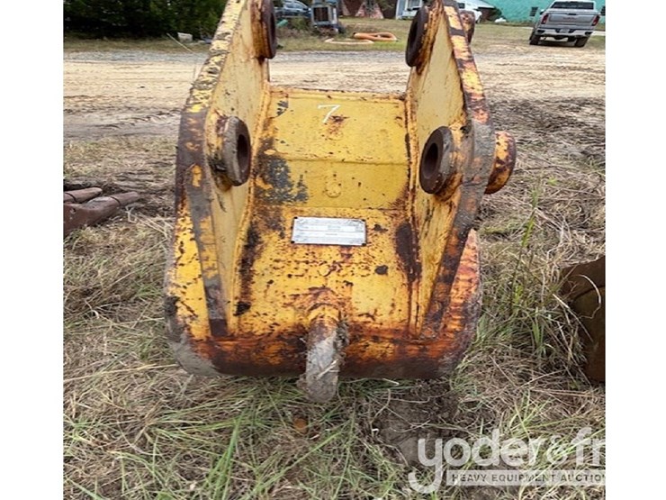 24"-hendrix-bucket-2-1/2"-pin-to-suit-kobelco-sk130-4-excavator-image-2