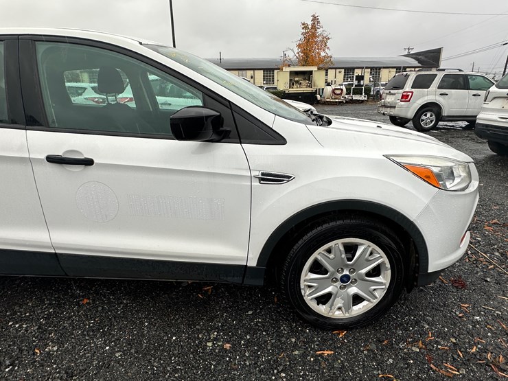 2015-ford-escape-image-16