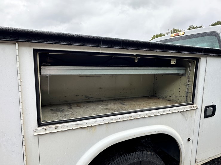 2015-ford-f350-image-12