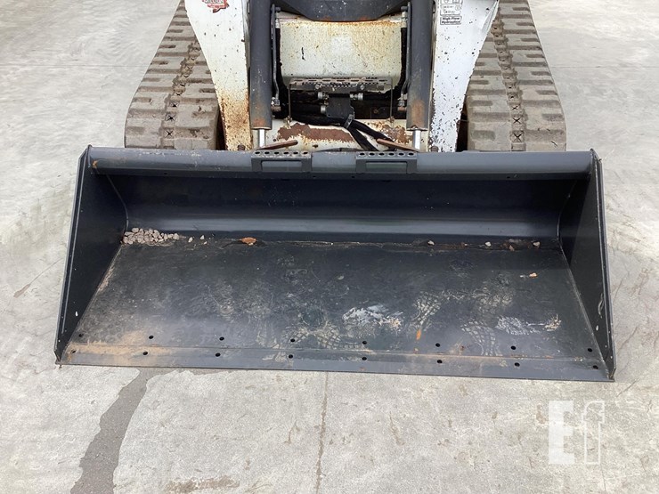 2014-bobcat-t870-image-9