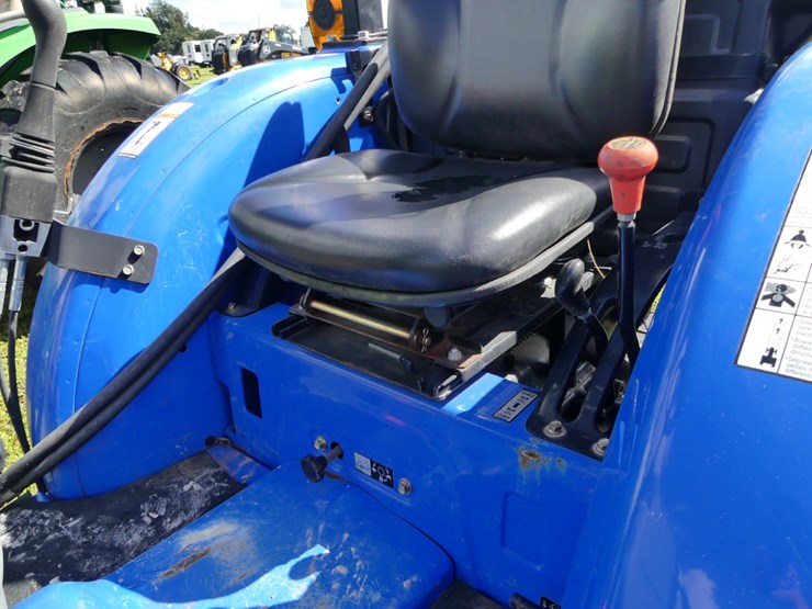 new-holland-workmaster-37-image-10