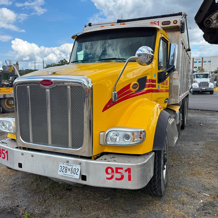 2018 PETERBILT 567