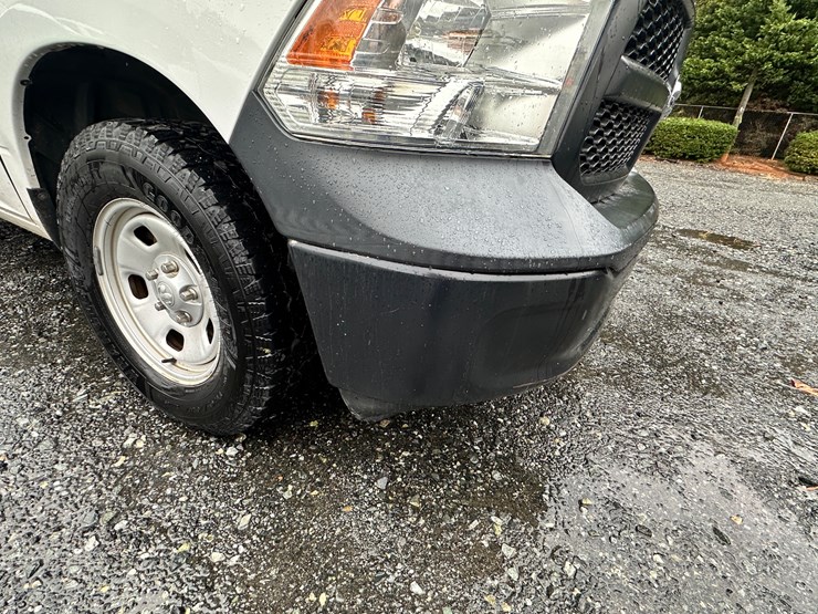 2015-dodge-ram-1500-image-27