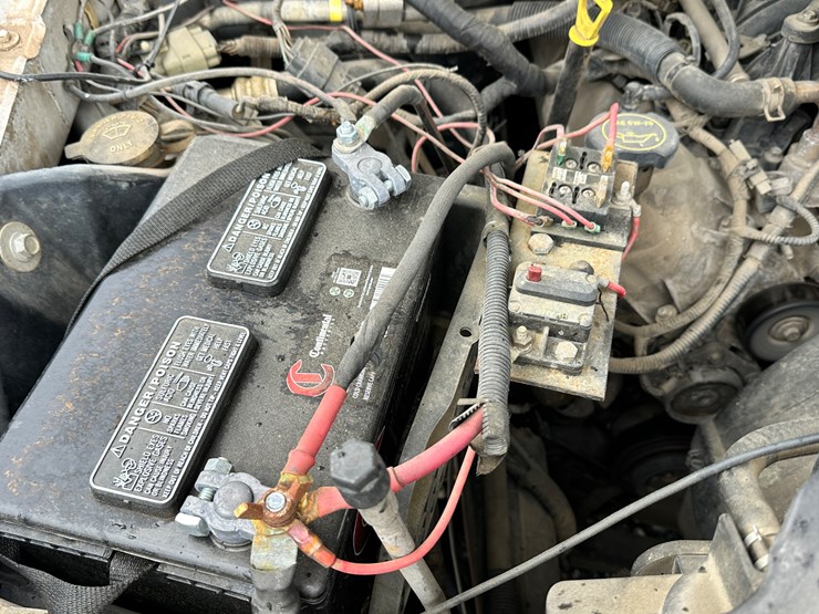 2008-ford-f250-xl-image-95