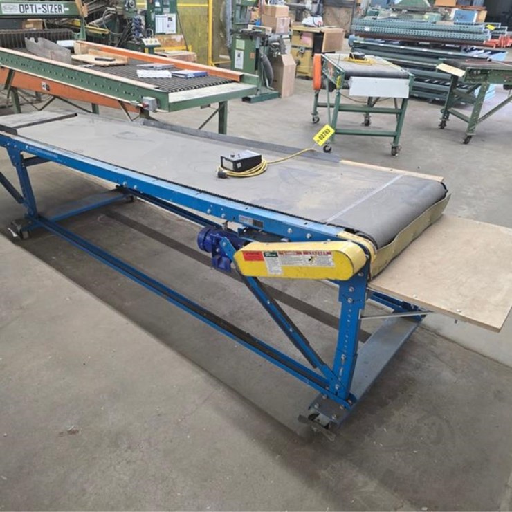 #2763 • 2016 New London Engineering 200-30"x11'0" Conveyor