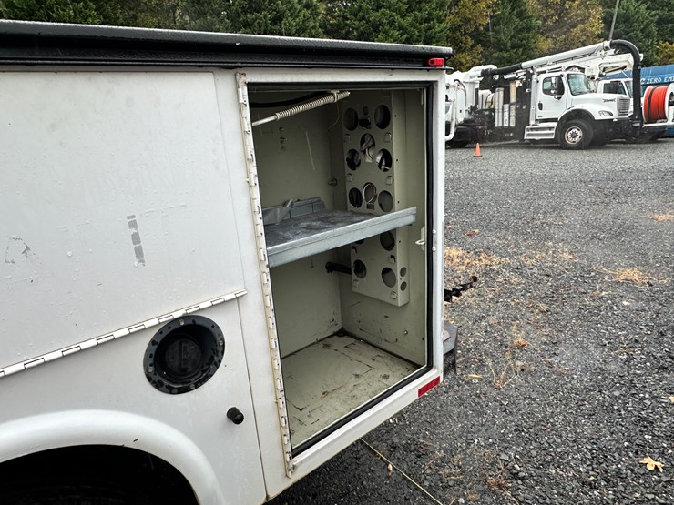 2015-ford-f350-image-54