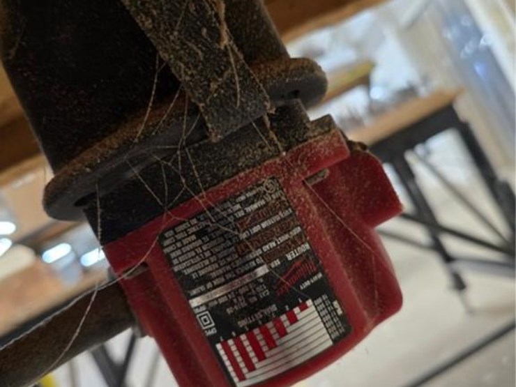 #2725-•-milwaukee-2'x3'-router-table-image-9