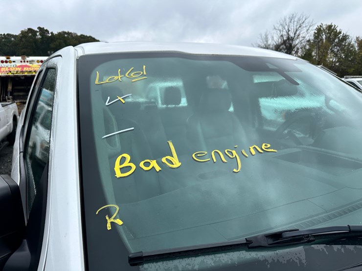 2020-ford-f150-xl-image-2