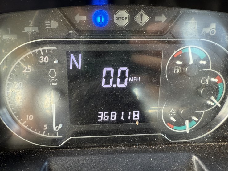 2017-john-deere-6120e-image-16