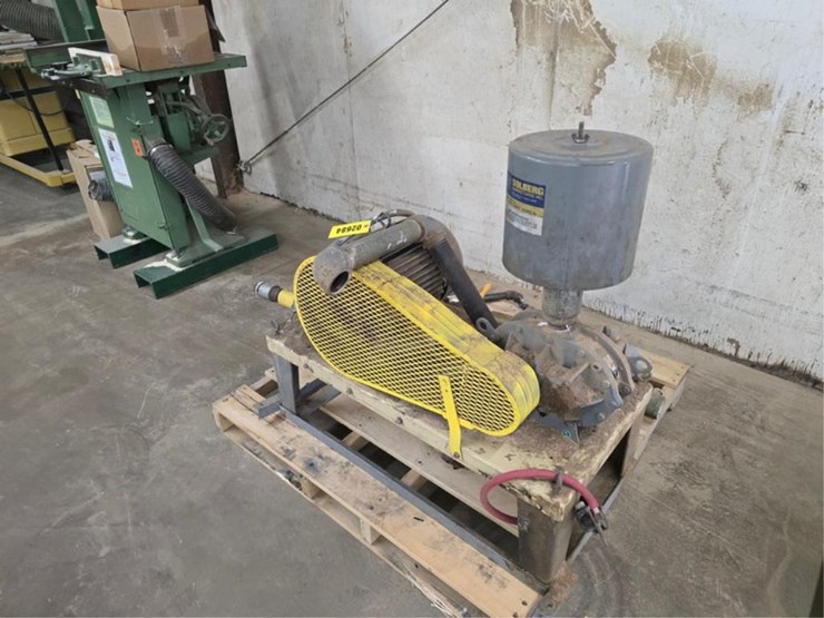 #2684-•-2018-howden-roots-42-urai-l-rotary-lobe-vac-pump-image-1