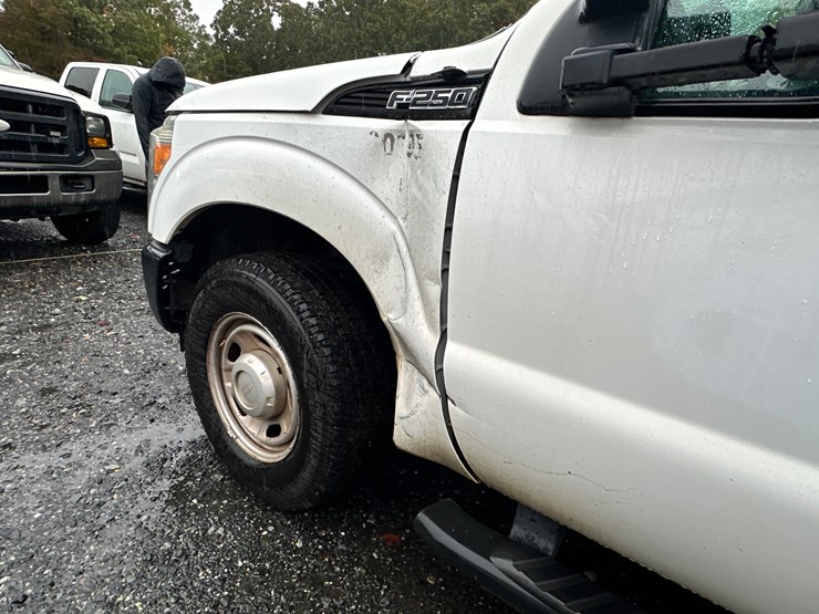 2012-ford-f250-xl-image-49